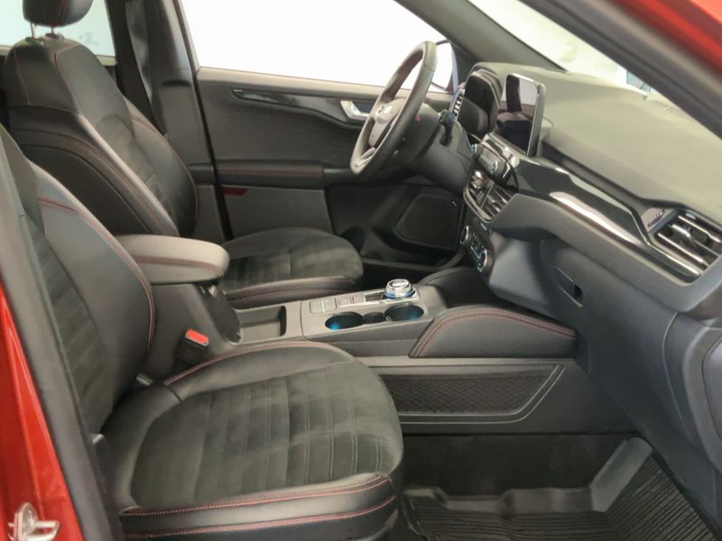 Ford Kuga 2.5 Plug-in Hybrid ST-Line X 2021 – снимка 16