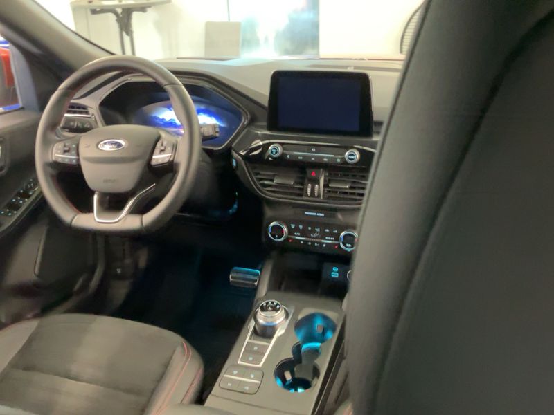 Ford Kuga 2.5 Plug-in Hybrid ST-Line X 2021 – снимка 17