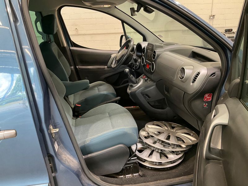 Citroen Berlingo 1.2 PureTech Selection 2017 – снимка 17