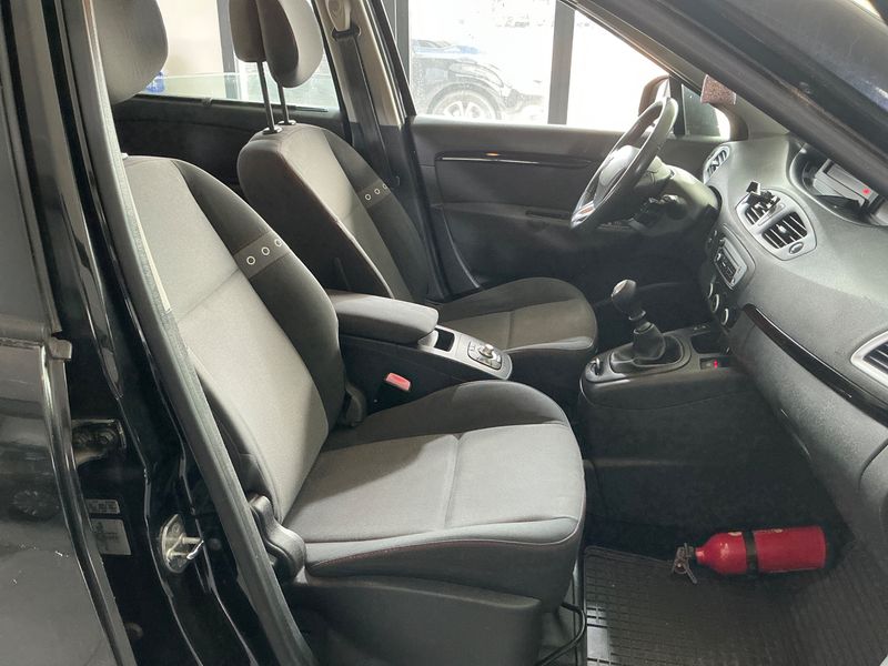 Renault Scenic 1.5 dCi Expression 2012 – снимка 3