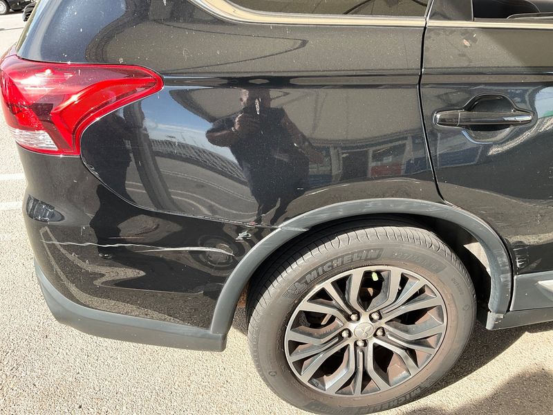 Mitsubishi Outlander 2.0 MIVEC Motion 2WD 2017 – снимка 22