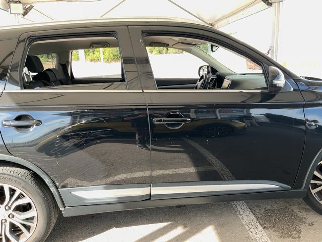 Mitsubishi Outlander 2.0 MIVEC Motion 2WD 2017 – снимка 10