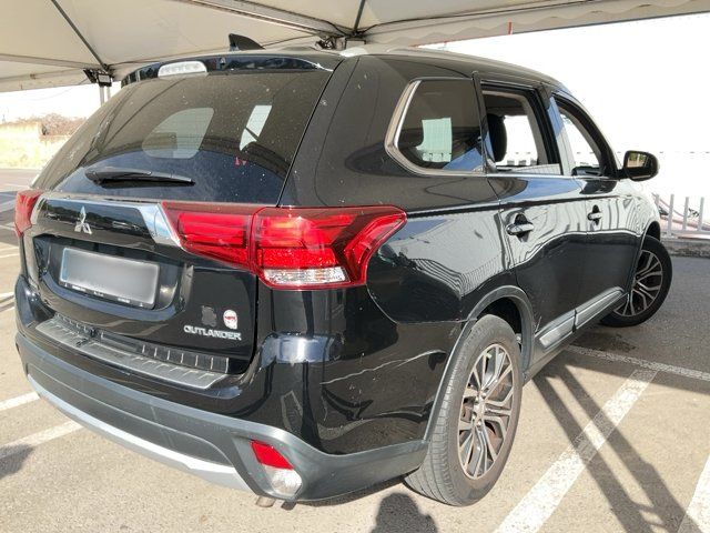 Mitsubishi Outlander 2.0 MIVEC Motion 2WD 2017 – снимка 8