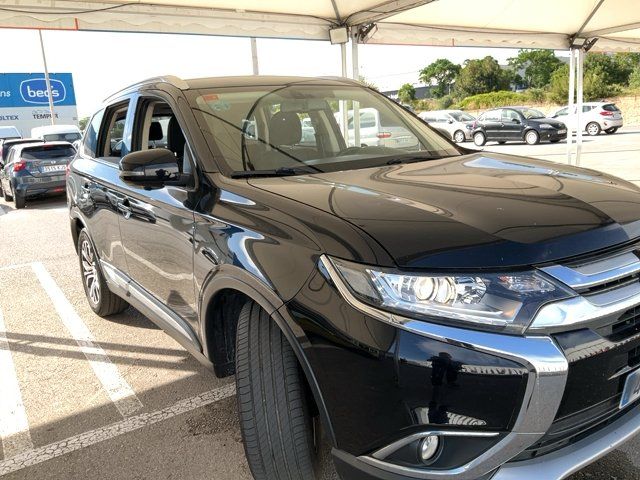 Mitsubishi Outlander 2.0 MIVEC Motion 2WD 2017 – снимка 12