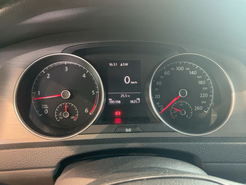 Volkswagen Golf VII 2.0 TDI Comfortline BlueMotion Tech 2013 – снимка 13