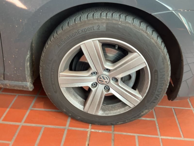 Volkswagen Golf VII 2.0 TDI Comfortline BlueMotion Tech 2013 – снимка 19