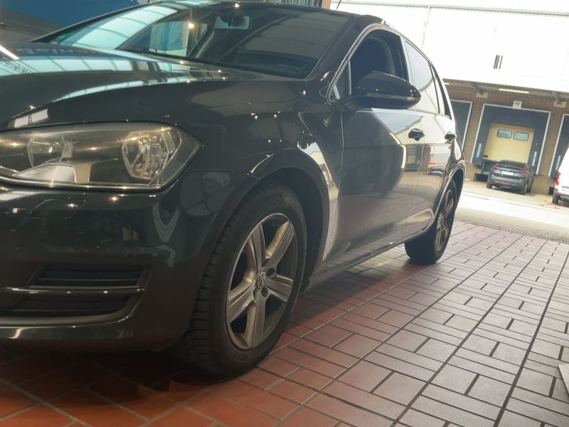 Volkswagen Golf VII 2.0 TDI Comfortline BlueMotion Tech 2013 – снимка 2