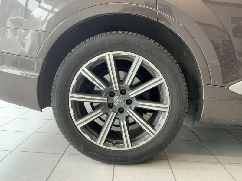 Audi Q7 3.0 V6 TDI quattro 2015 – снимка 9