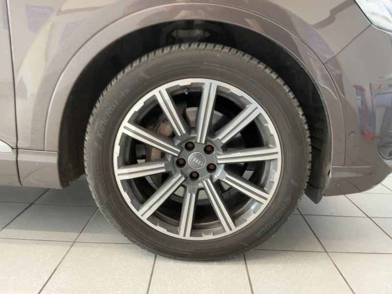 Audi Q7 3.0 V6 TDI quattro 2015 – снимка 11