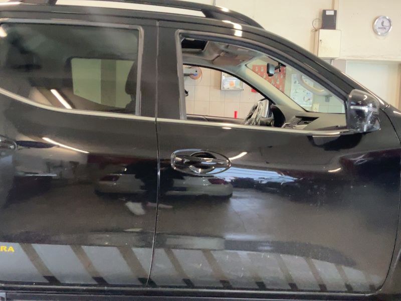 Nissan Navara NP-300 2.3 dCi N-Guard Double Cab 4x4 2020 – снимка 10