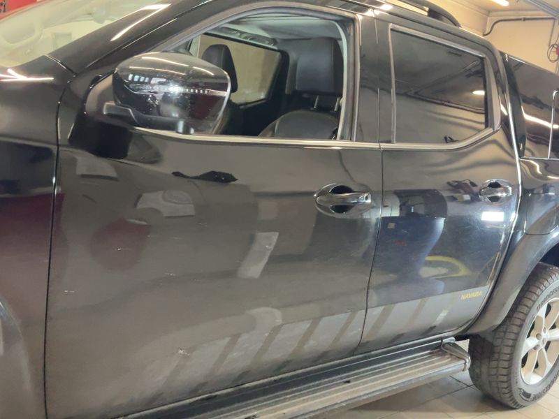 Nissan Navara NP-300 2.3 dCi N-Guard Double Cab 4x4 2020 – снимка 4