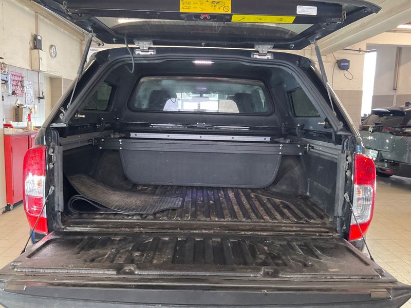 Nissan Navara NP-300 2.3 dCi N-Guard Double Cab 4x4 2020 – снимка 16