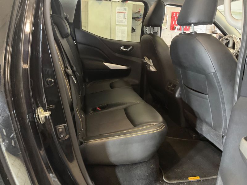 Nissan Navara NP-300 2.3 dCi N-Guard Double Cab 4x4 2020 – снимка 26
