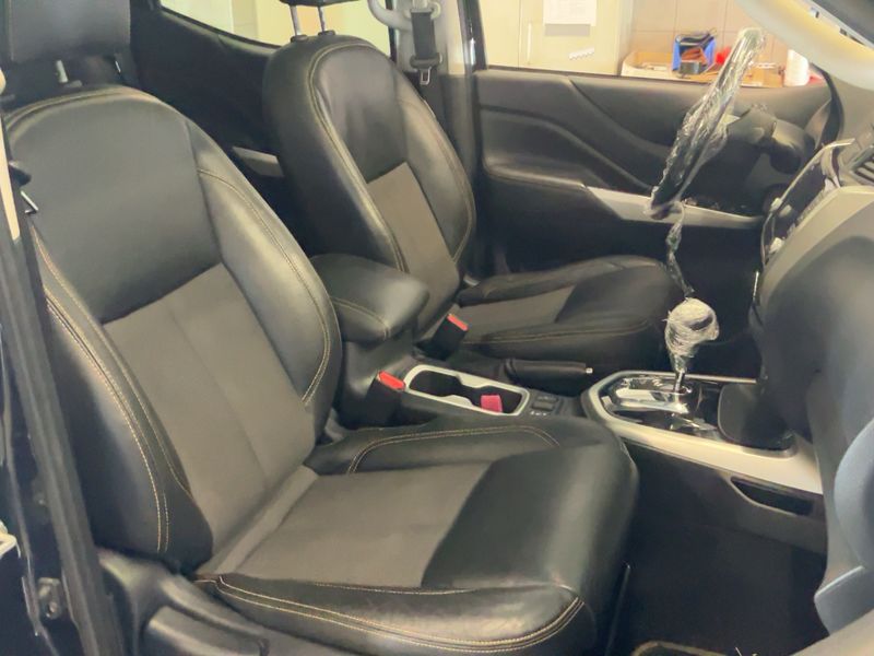 Nissan Navara NP-300 2.3 dCi N-Guard Double Cab 4x4 2020 – снимка 17