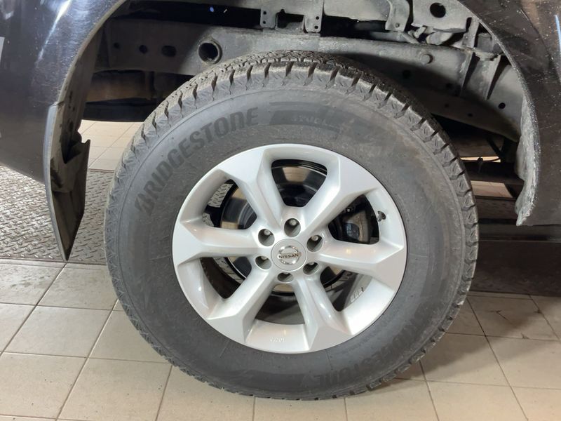 Nissan Navara NP-300 2.3 dCi N-Guard Double Cab 4x4 2020 – снимка 9