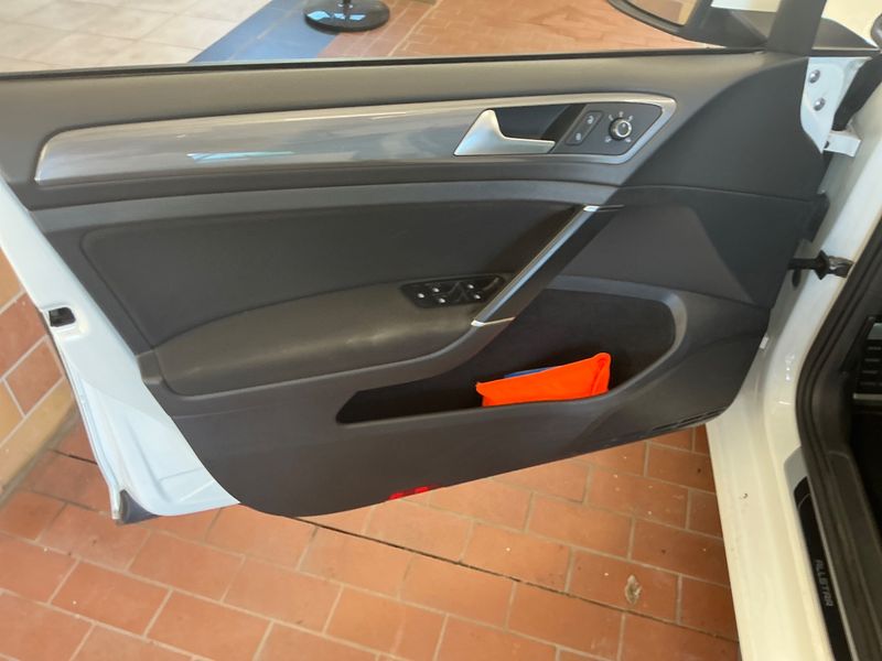 Volkswagen Golf VII 1.6 TDI Allstar BlueMotion Tech 2016 – снимка 24