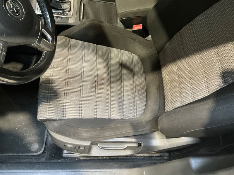 Volkswagen Passat 2.0 TDI Comfortline BlueMotion Tech 2014 – снимка 22