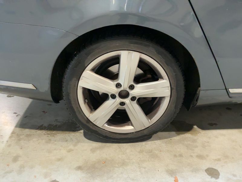 Volkswagen Passat 2.0 TDI Comfortline BlueMotion Tech 2014 – снимка 9