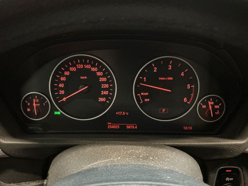 BMW 3er 330d Modern 2015 – снимка 13
