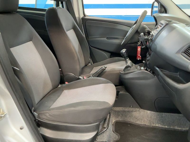 Fiat Doblo 1.3 JTD Active 2011 – снимка 16
