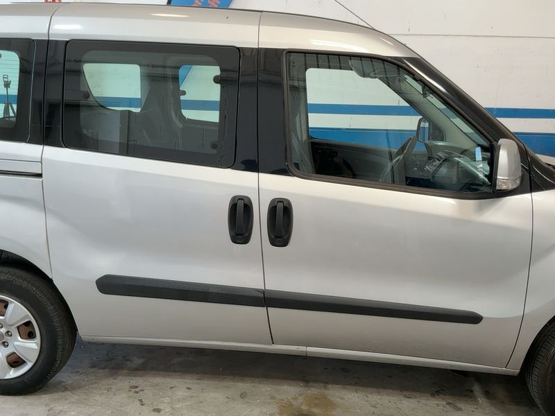 Fiat Doblo 1.3 JTD Active 2011 – снимка 10