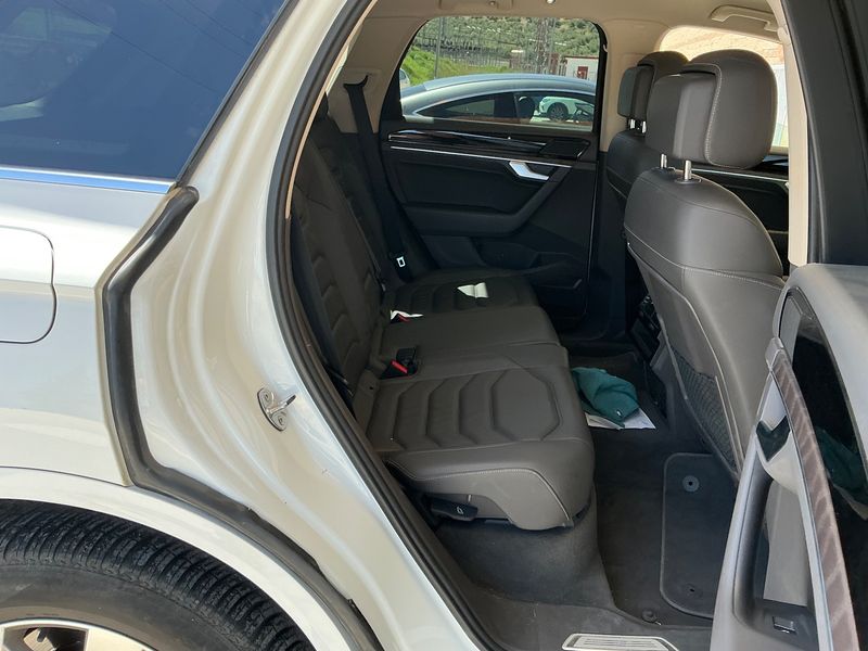 Volkswagen Touareg 3.0 V6 TDI Premium Atmosphere 4Motion 2022 – снимка 19