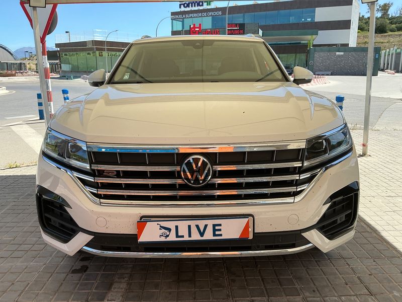 Volkswagen Touareg 3.0 V6 TDI Premium Atmosphere 4Motion 2022 – снимка 14