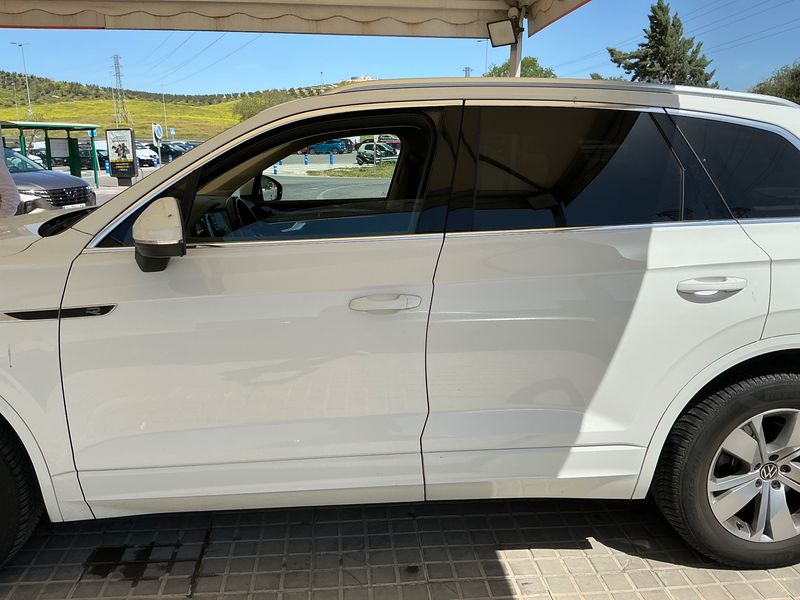 Volkswagen Touareg 3.0 V6 TDI Premium Atmosphere 4Motion 2022 – снимка 4