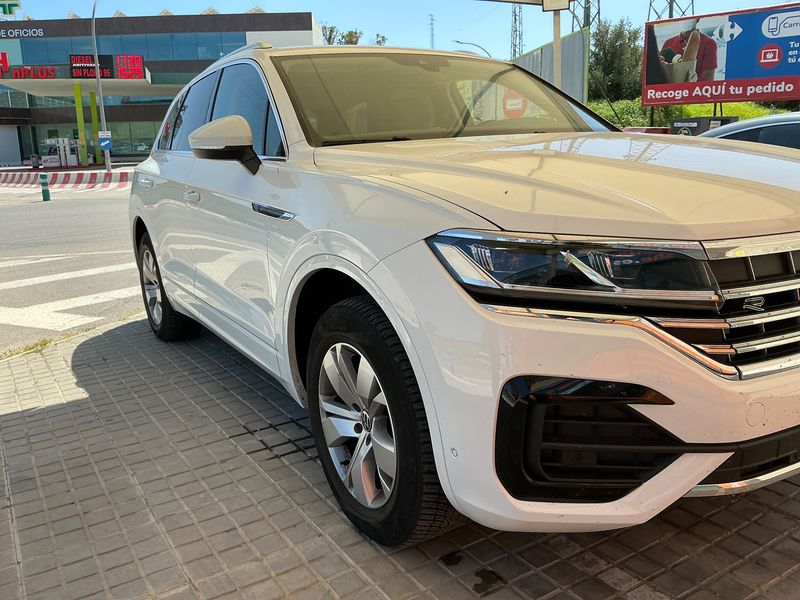 Volkswagen Touareg 3.0 V6 TDI Premium Atmosphere 4Motion 2022 – снимка 12