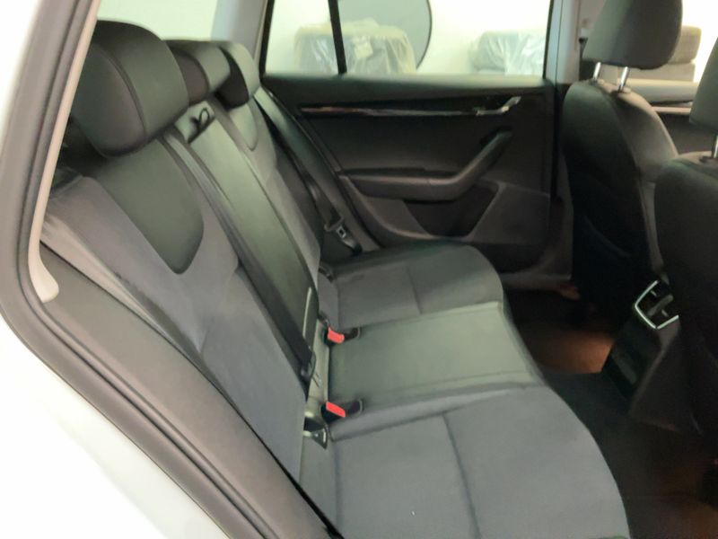 Skoda Octavia 2.0 TDI Style 2019 – снимка 20