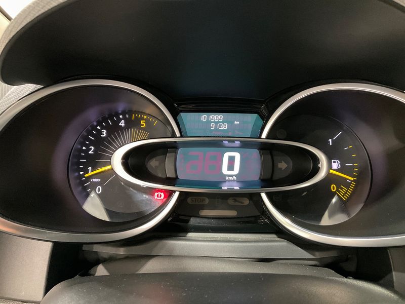 Renault Clio 1.5 dCi Energy Air MediaNav 2015 – снимка 18