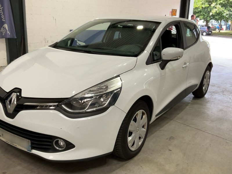Renault Clio 1.5 dCi Energy Air MediaNav 2015 – снимка 2