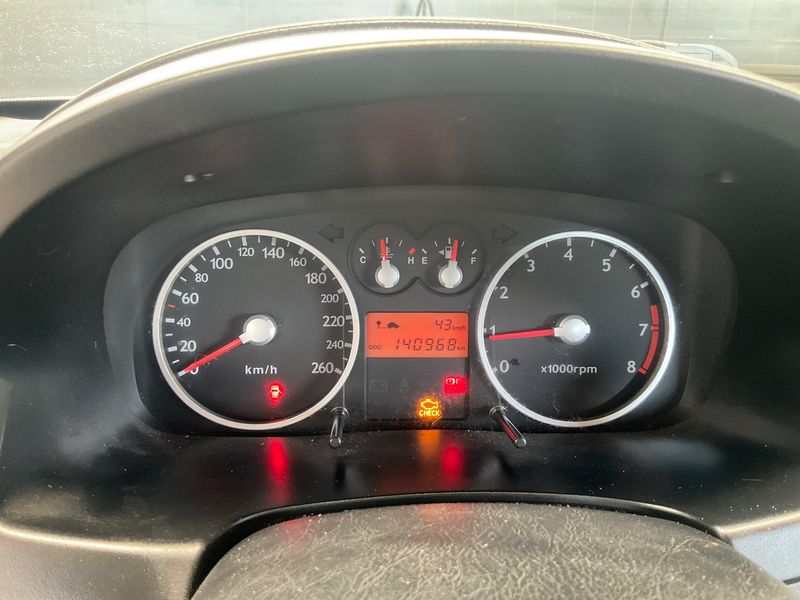 Hyundai Coupe 1.6 FX 2004 – снимка 4