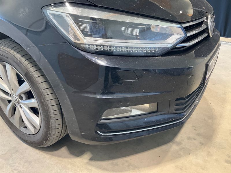 Volkswagen Touran 1.6 TDI Highline BlueMotion Tech 2016 – снимка 38