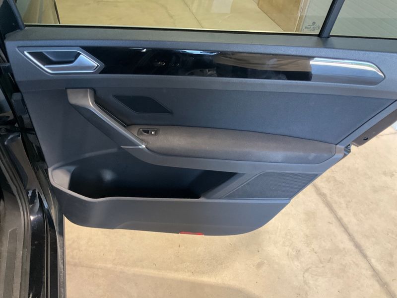Volkswagen Touran 1.6 TDI Highline BlueMotion Tech 2016 – снимка 32