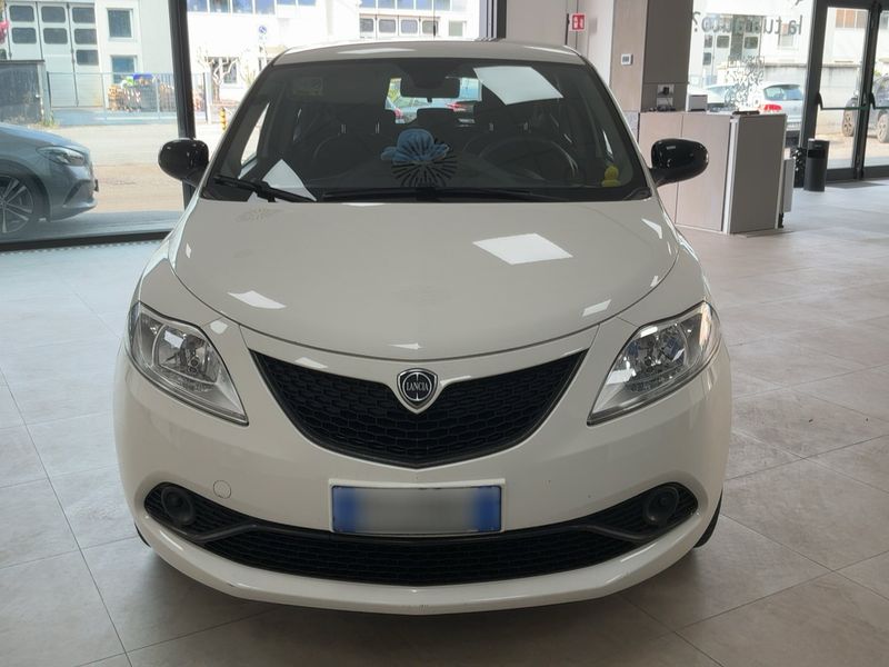 Lancia Ypsilon 1.2 Gold 2019 – снимка 14