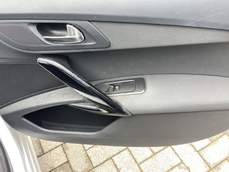 Peugeot 508 2.0 HDi Active 2011 – снимка на щета