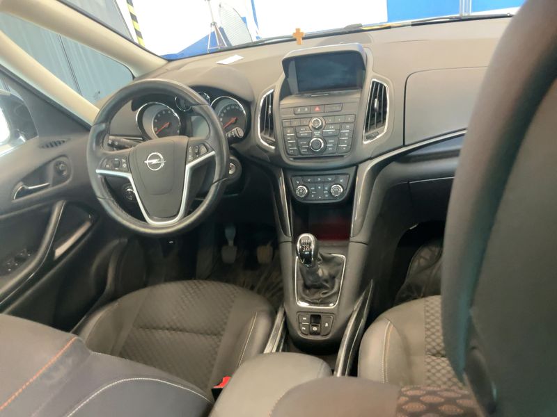 Opel Zafira Tourer 1.4 Turbo Innovation 2016 – снимка 17