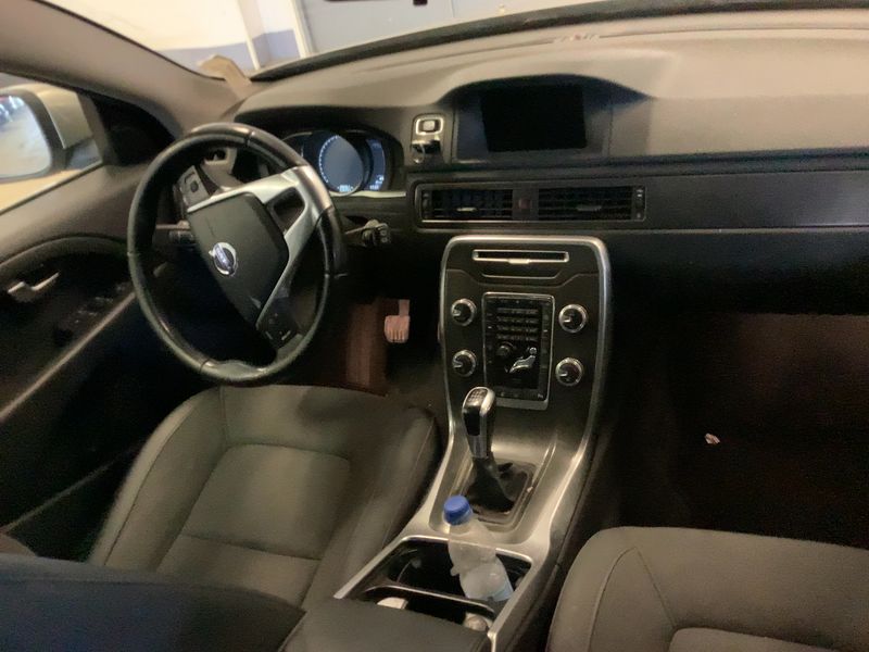 Volvo XC70 2.0 D4 Momentum 2WD 2014 – снимка 17