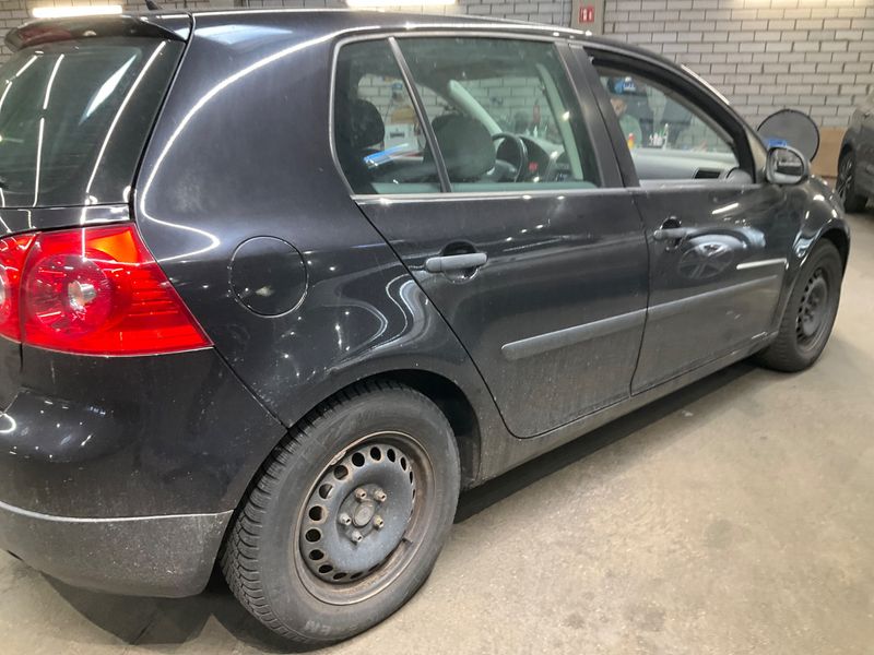 Volkswagen Golf V 1.6 Trendline 2007 – снимка 2