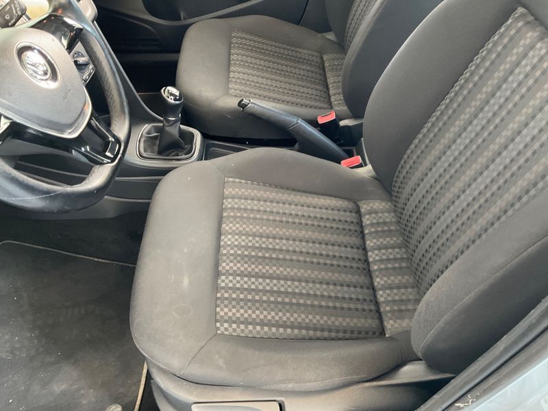 Volkswagen Polo 1.0 Edition BlueMotion Tech 2014 – снимка 22
