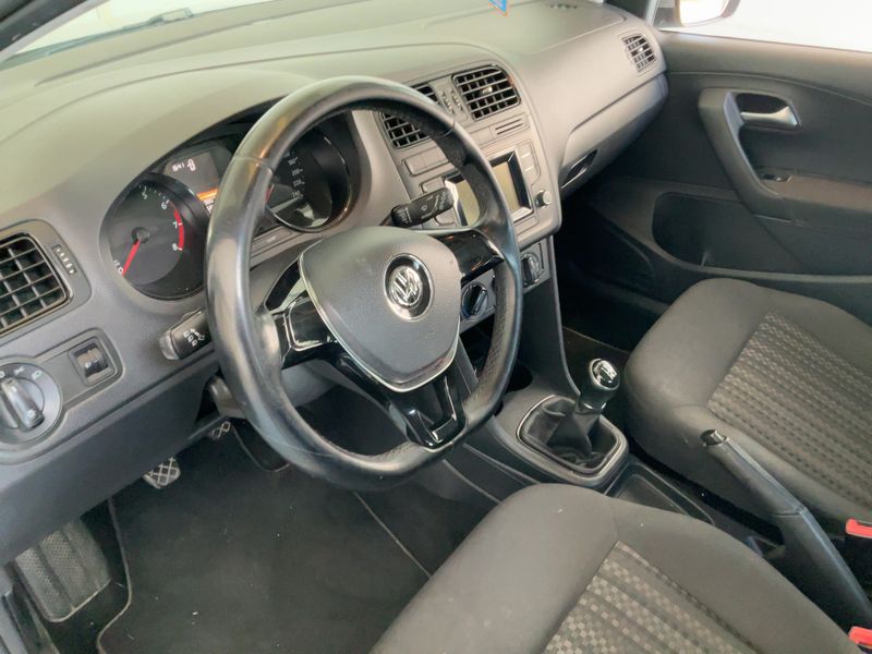 Volkswagen Polo 1.0 Edition BlueMotion Tech 2014 – снимка 17