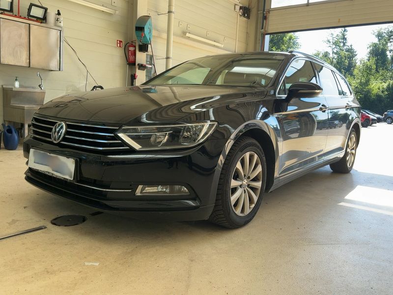 Volkswagen Passat 2.0 TDI Comfortline 4Motion BlueMotion Tech 2015 – снимка 1