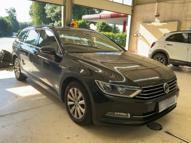 Volkswagen Passat 2.0 TDI Comfortline 4Motion BlueMotion Tech 2015 – снимка 12