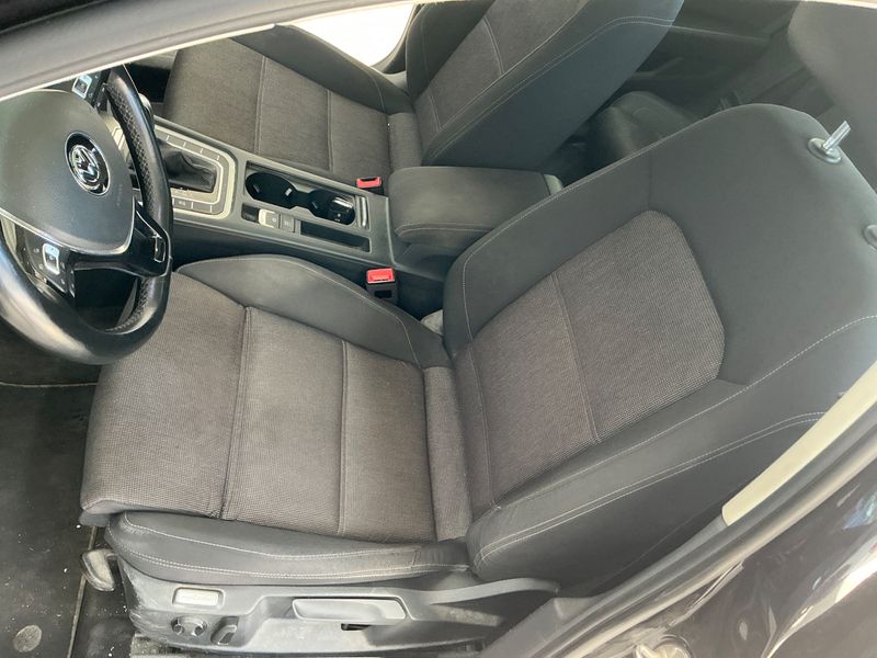 Volkswagen Passat 2.0 TDI Comfortline 4Motion BlueMotion Tech 2015 – снимка 26