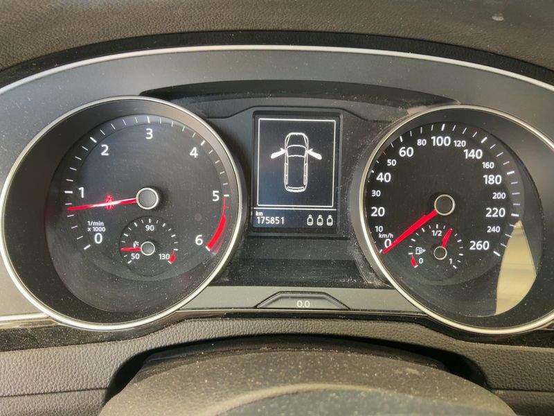 Volkswagen Passat 2.0 TDI Comfortline 4Motion BlueMotion Tech 2015 – снимка 19