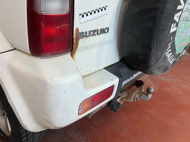 Suzuki Jimny 1.5 DDiS JLX 2010 – снимка 35