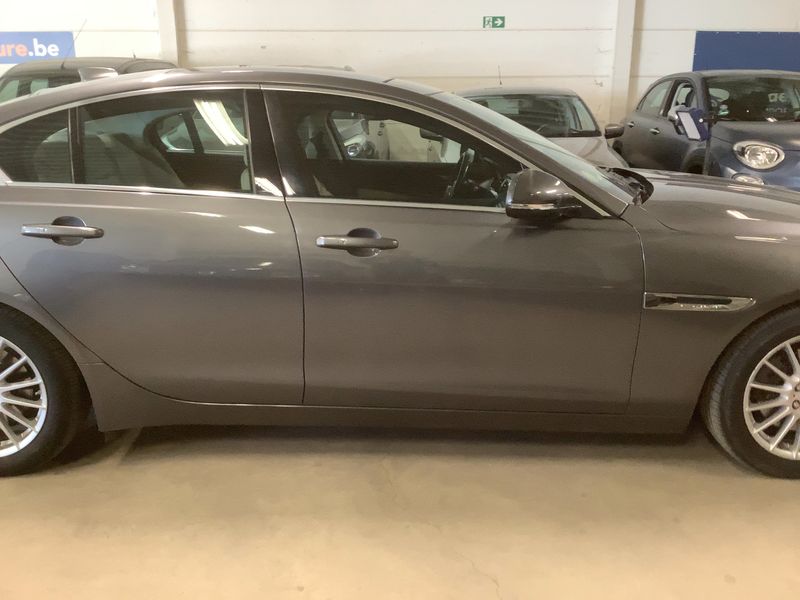 Jaguar XE 20d E-Performance Prestige 2018 – снимка 10
