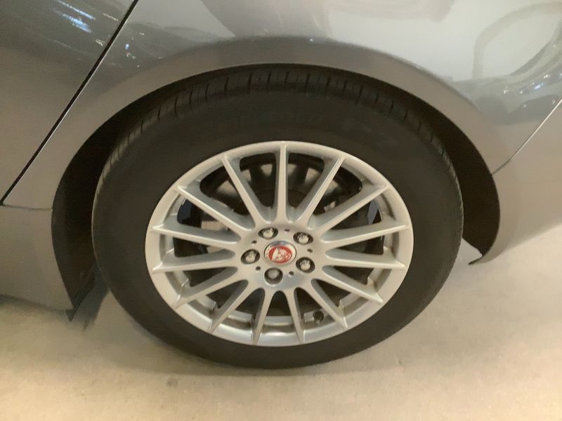 Jaguar XE 20d E-Performance Prestige 2018 – снимка 5