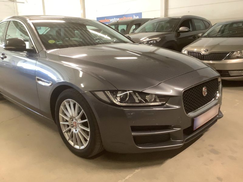 Jaguar XE 20d E-Performance Prestige 2018 – снимка 12